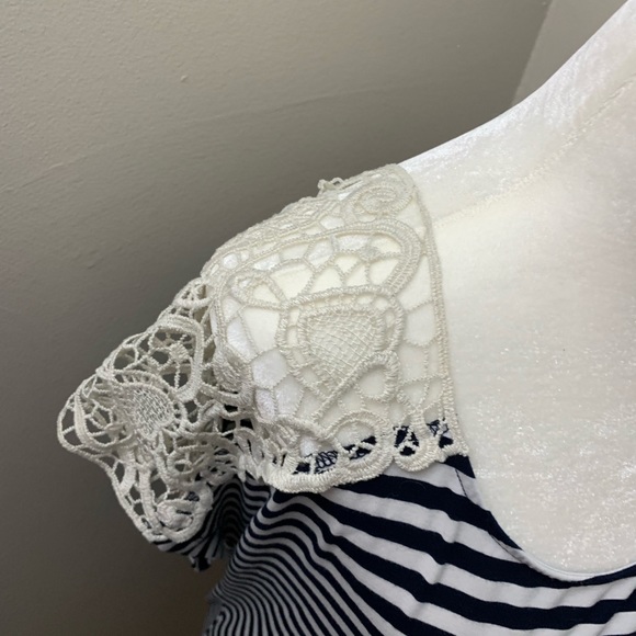 Crochet Lace Sleeve Stripe Top - Picture 6 of 10